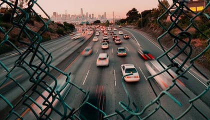 AYX SPORTS-高频换帅是否是俱乐部成绩不稳的主因