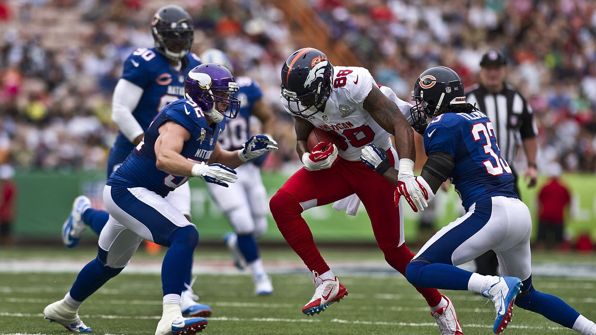 AYX SPORTS-【规则影响】裁判判罚如何左右比赛走向？案例深度分析，裁判右手握左手啥意思